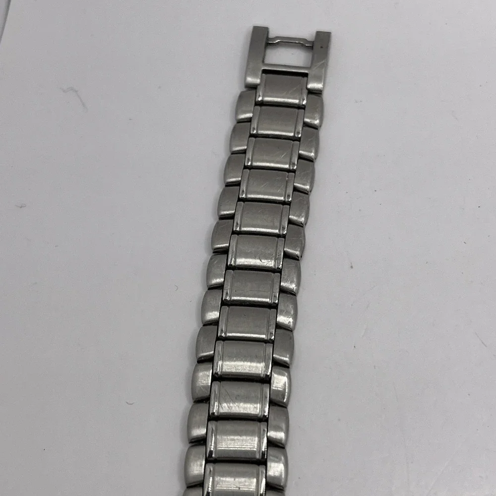 Celebrity Women's Quartz‎ Watch Silver 7.75